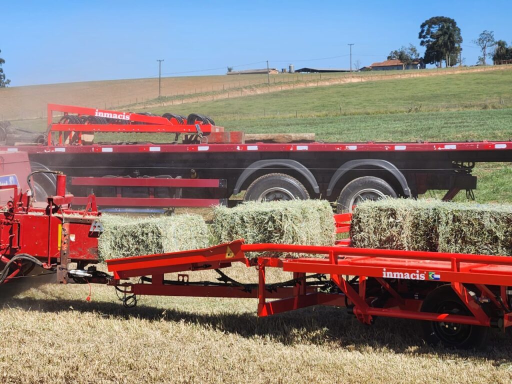 Máquinas Para Manejo De Feno No Brasil